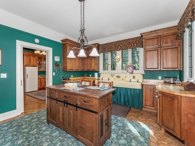 EAGLE RIVER CHAIN COMPOUND/ESTATE. Nestled on 5.93 acres of - photo 20