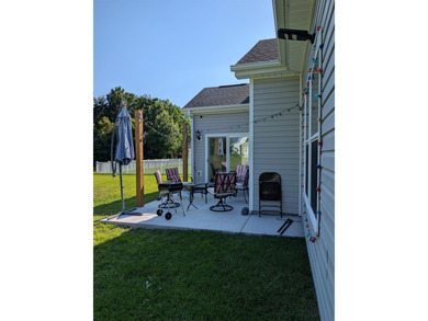 Beautiful open floorplan house with view of pond in backyard - photo 28