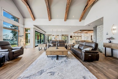 Exceptional residence offering over 7,500 sq. ft. of living - photo 29