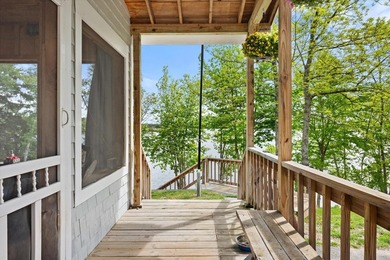 Exceptional year-round waterfront property on the crystal-clear - photo 10