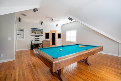 Welcome Home! Gorgeous Traditional Full Brick home with pool - photo 31