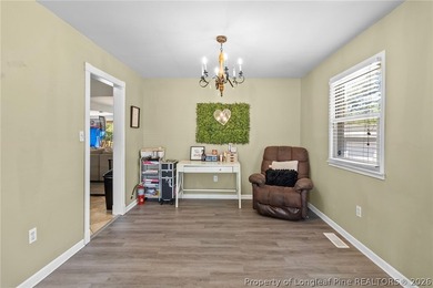 Beautifully updated 3-bedroom, 2-bath ranch conveniently located - photo 8