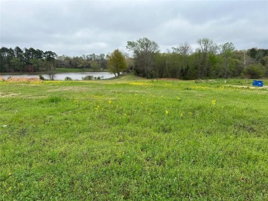 (private lake, pond, creek) Lot For Sale in Lindale Texas