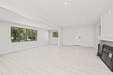 Welcome to this completely renovated 4 bedroom, 1.5 bath - photo 13