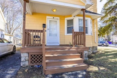 Opportunity knocks! Spacious duplex featuring two 3-bedroom - photo 21