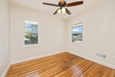 Welcome to this completely renovated 4 bedroom, 1.5 bath - photo 21