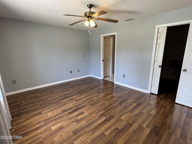 Highly Motivated Sellers! Bring your offer. This 3 bed 2 bath - photo 22