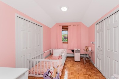 Welcome to 2234 Kingsland Ave - a cozy home on a quiet - photo 16