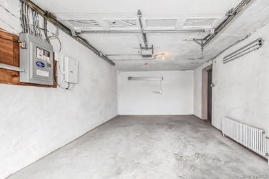 Welcome to 2234 Kingsland Ave - a cozy home on a quiet - photo 19