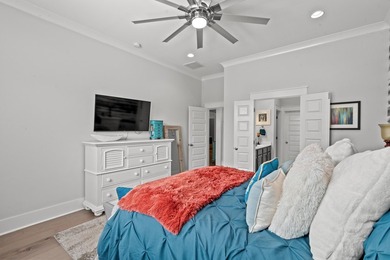 Beautifully upgraded 3-bedroom, 2.5-bath home located in the - photo 20