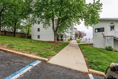 Location, location, location! This stunningly renovated 2 bed, 2 - photo 42