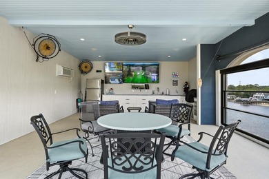 Experience the ultimate waterfront lifestyle in this stunning - photo 46