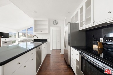 Experience coastal living at its finest in this stunning 2BR/3BA - photo 6