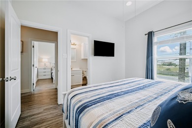 Being sold fully furnished and ready to go. Short term rentals - photo 8