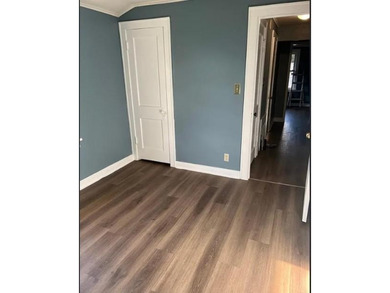 Good Condition 2bd up & 2bd down. Newer windows and Mechanics - photo 12