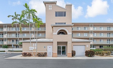 Welcome to this clean & well maintained 2nd floor end unit condo - photo 2