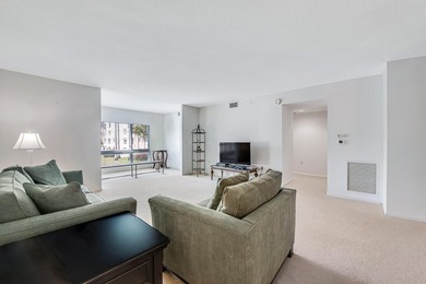 Welcome to this clean & well maintained 2nd floor end unit condo - photo 9