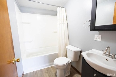 Charming 2-bedroom, 1-bath home situated on a corner lot in - photo 11