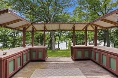 Welcome to your dream lake retreat on beautiful Loveless Lake - photo 15