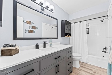 Tucked away on a quiet street, this fully renovated 2-bedroom - photo 19