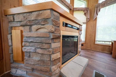 YOUR CHANCE TO STILL ENJOY A SEASONAL LAKESHORE HOME BEFORE - photo 27