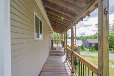 This adorable and serene waterfront retreat on Pattee Pond is - photo 6