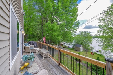 This adorable and serene waterfront retreat on Pattee Pond is - photo 7