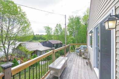 This adorable and serene waterfront retreat on Pattee Pond is - photo 8