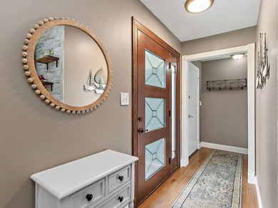 Exceptional, move-in ready waterfront ranch nestled on a - photo 4