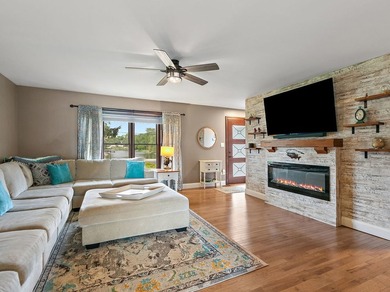 Exceptional, move-in ready waterfront ranch nestled on a - photo 5