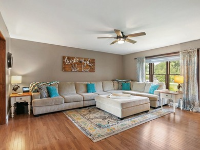 Exceptional, move-in ready waterfront ranch nestled on a - photo 6