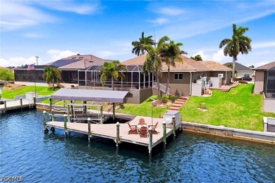 Gulf-access pool home with four bedrooms plus a den, two baths - photo 11