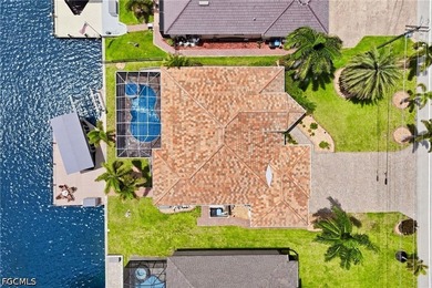 Gulf-access pool home with four bedrooms plus a den, two baths - photo 12
