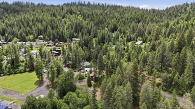 Experience the best of North Idaho lake living with these - photo 17