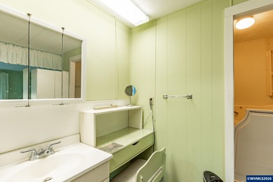 Secluded, private, and quiet, this peaceful retreat offers