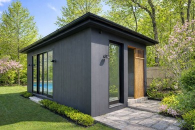 Just moments from the heart of Sag Harbor Village, this stunning - photo 25