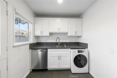Livingston Place is a 26-unit apartment complex located at 5120 - photo 7