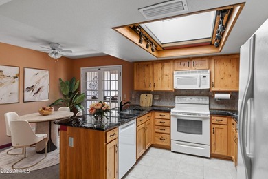 NEW PRICE!!! Highly Desirable Single-Level Patio Home w/2-Car - photo 14