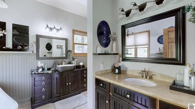 Welcome to your private waterfront retreat on 10.5 stunning - photo 18