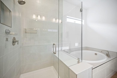 This 2024, like new, Pulte home is located in the uber - photo 19