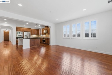 Welcome to 282 Drummond Drive, an elegant executive residence - photo 20