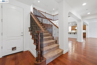 Welcome to 282 Drummond Drive, an elegant executive residence - photo 24