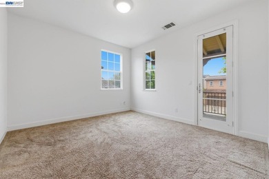 Welcome to 282 Drummond Drive, an elegant executive residence - photo 31
