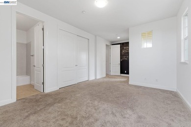 Welcome to 282 Drummond Drive, an elegant executive residence - photo 35