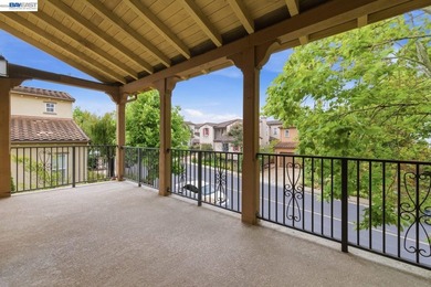Welcome to 282 Drummond Drive, an elegant executive residence - photo 37