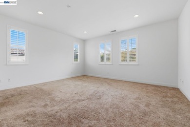 Welcome to 282 Drummond Drive, an elegant executive residence - photo 42