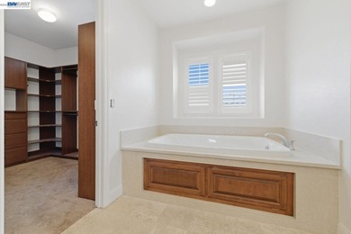 Welcome to 282 Drummond Drive, an elegant executive residence - photo 46