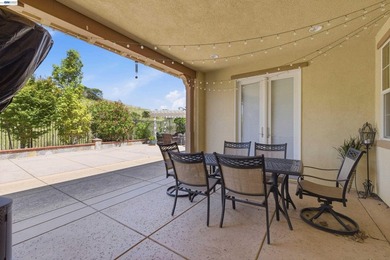 Welcome to 282 Drummond Drive, an elegant executive residence - photo 47