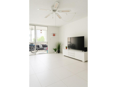 right & Move-In Ready 2/2 in Desirable 55+ Community -- Best