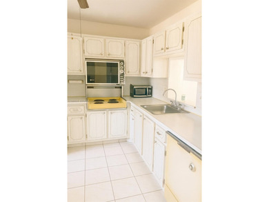 right & Move-In Ready 2/2 in Desirable 55+ Community -- Best